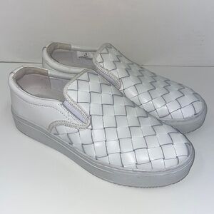 Marc Fisher Calla White Woven Flat Sneakers Size 6